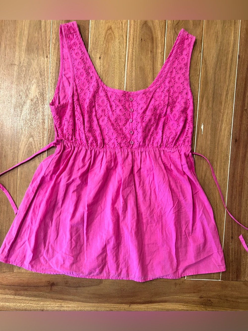 GAP Pink Eyelet Babydoll Tank Top. Large.